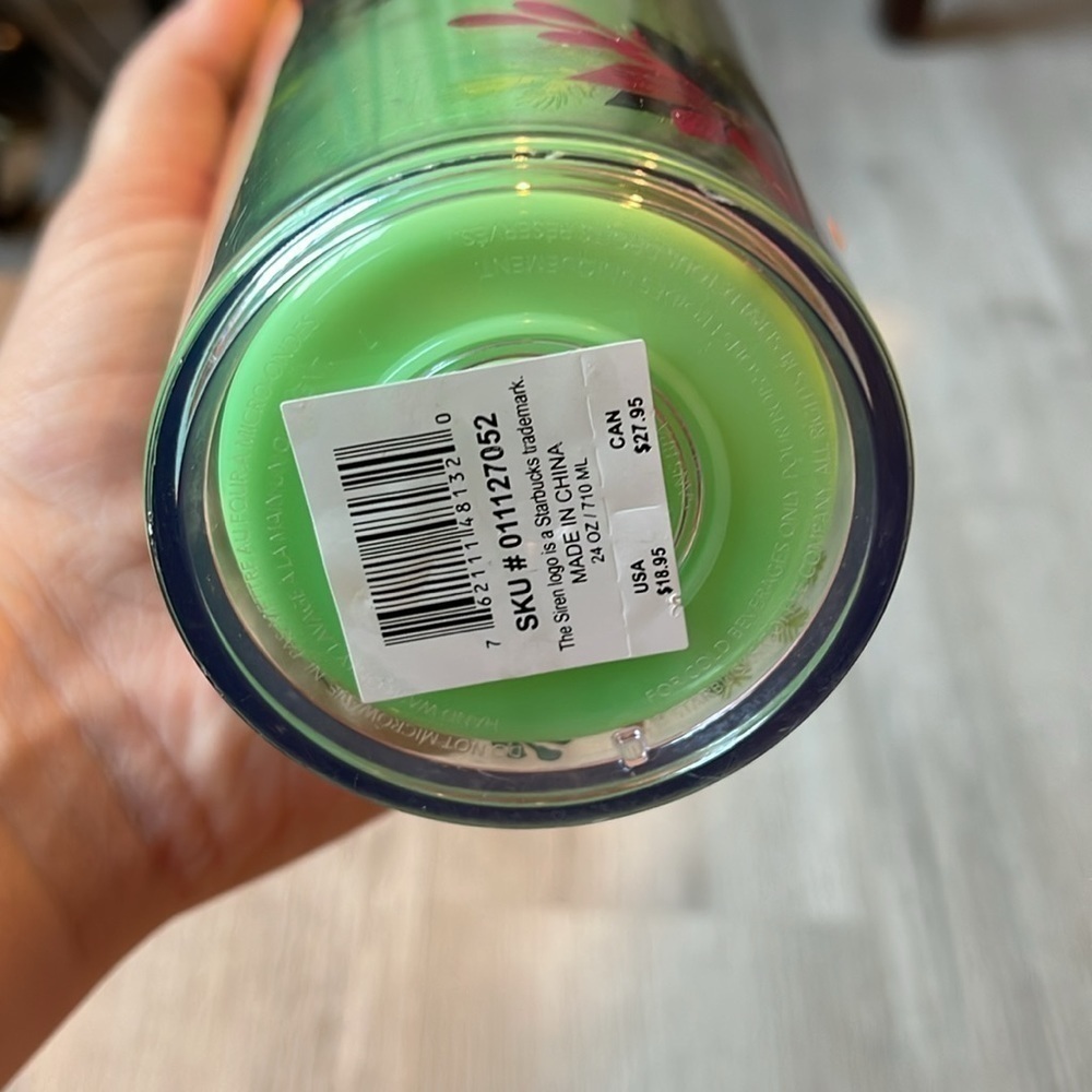 Starbucks Holiday Green floral color-changing venti Tumbler 2021 Reusable Venti - Picture 3 of 5